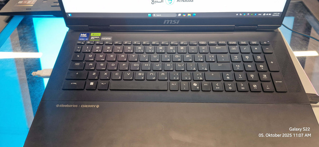 MSI Laptop Titan 18 HX AI (A2XWJG-042)-2
